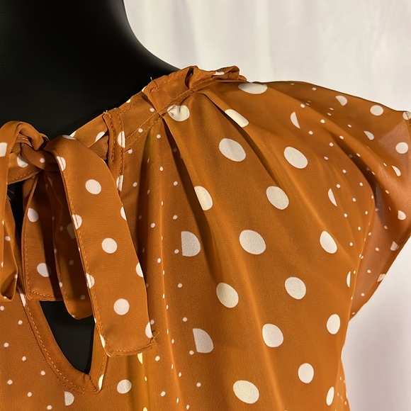 NWT LC Lauren Conrad Burnt Orange Polka Dot Print Pleat Neck Blouse - Picture 12 of 16